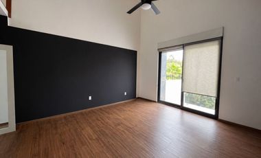 SE VENDE CASA EN RESIDENCIAL VILLA MAGNA CANCUN