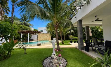 SE VENDE CASA EN RESIDENCIAL VILLA MAGNA CANCUN