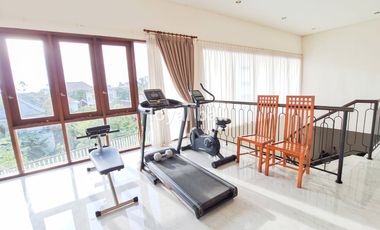 Homey and Luxury House in Canggu, Badung, Bali