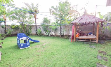 Homey and Luxury House in Canggu, Badung, Bali