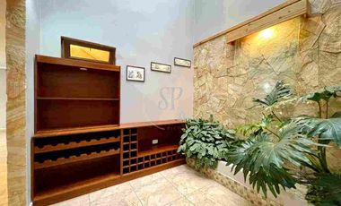 Casa en Venta . Cuenca