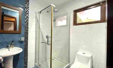 Casa en Venta . Cuenca