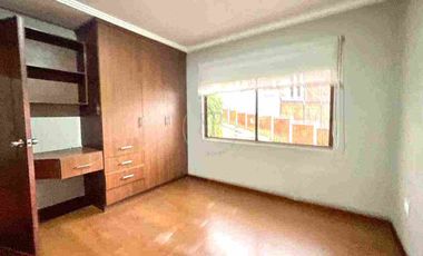 Casa en Venta . Cuenca