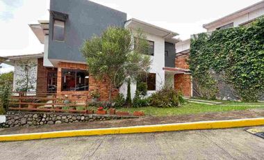Casa en Venta . Cuenca