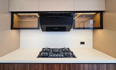 En venta casa de Lujo en Zarzas 2 cerca de la Laguna de la Daniel Alvarez y a pocos minutos del centro de Loja