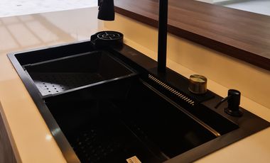 En venta casa de Lujo en Zarzas 2 cerca de la Laguna de la Daniel Alvarez y a pocos minutos del centro de Loja