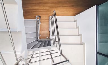 En venta casa de Lujo en Zarzas 2 cerca de la Laguna de la Daniel Alvarez y a pocos minutos del centro de Loja