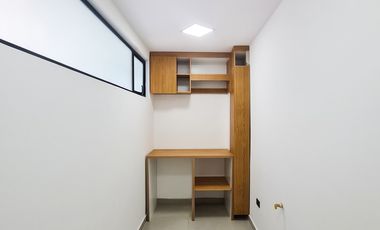 En venta casa de Lujo en Zarzas 2 cerca de la Laguna de la Daniel Alvarez y a pocos minutos del centro de Loja