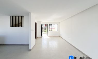 En venta casa en sector la dolorosa cerca de la Iglesia de Obrapia y a pocos minutos del centro de Loja