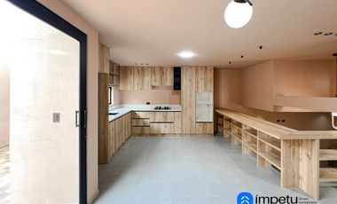En venta casa en sector época a pocos minutos del centro de Loja