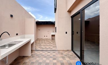 En venta casa en sector época a pocos minutos del centro de Loja