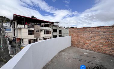 En venta casa esquinera sector Juan José Castillo al sur de la ciudad de Loja