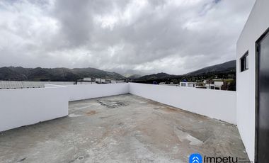 En venta casa esquinera sector Juan José Castillo al sur de la ciudad de Loja