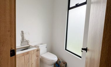 En venta casa esquinera sector Juan José Castillo al sur de la ciudad de Loja