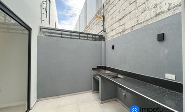 En venta casa esquinera sector Juan José Castillo al sur de la ciudad de Loja