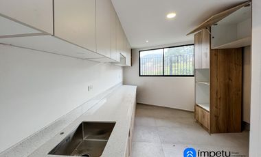 En venta casa esquinera sector Juan José Castillo al sur de la ciudad de Loja