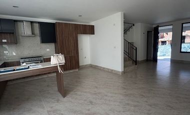 RENTA DE CASA EN LOMBARDIA EN ZONA NORTE