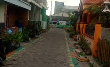 Tanah Manyarejo Manyar Gresik Dijual cepat B.U Poll 100 m Jl. Raya