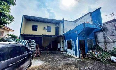 RUMAH DIJALAN RAYA BAMBU APUS MURAH BISA BUKA USAHA