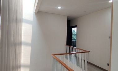 SISA 3 UNIT !! Rumah Strategis Free All Biaya Dekat Pintu Tol Pamulang Tangsel