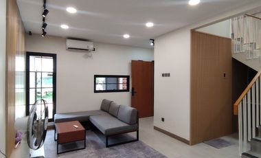 SISA 3 UNIT !! Rumah Strategis Free All Biaya Dekat Pintu Tol Pamulang Tangsel