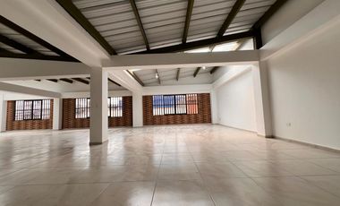 Se arrienda amplia bodega en Santa Rosa de cabal 250 m² fácil acceso