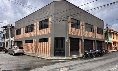 Se arrienda amplia bodega en Santa Rosa de cabal 250 m² fácil acceso