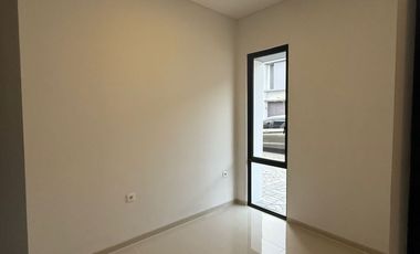 FOR RENT  PARK SUNRISE HOUSING