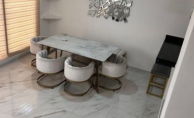 CASA EN RENTA AREA TABASCO 2000