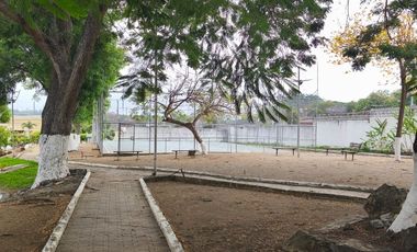 Vendo casa cerca de universidad  Via a La Costa