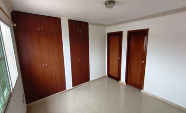 Vendo casa cerca de universidad  Via a La Costa