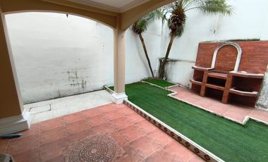 Vendo casa cerca de universidad  Via a La Costa