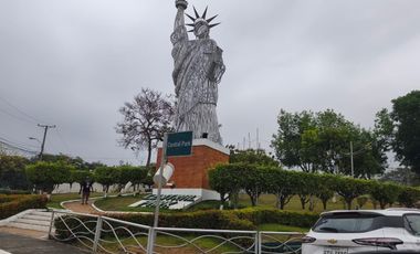 Vendo casa cerca de universidad  Via a La Costa