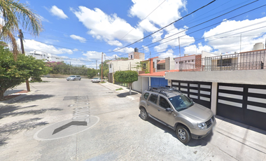 REMATE BANCARIO - Casa en Loma Dorada, San Luis Potosí ¡50% Menos Precio Comercial!