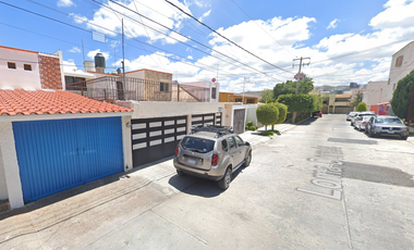 REMATE BANCARIO - Casa en Loma Dorada, San Luis Potosí ¡50% Menos Precio Comercial!