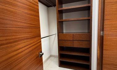 Casa de una planta amueblada en renta en Jardines del Campestre