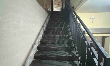 Rumah 2 Lantai + Tanah belakang bentuk L