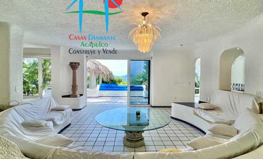 ¡Residencia de lujo con alberca y jacuzzi privados en Marina Brisas!