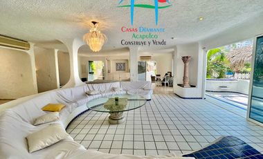 ¡Residencia de lujo con alberca y jacuzzi privados en Marina Brisas!