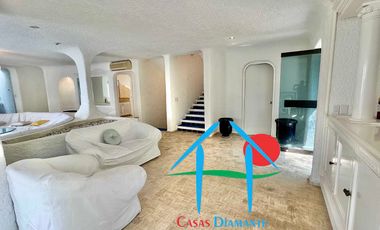 ¡Residencia de lujo con alberca y jacuzzi privados en Marina Brisas!