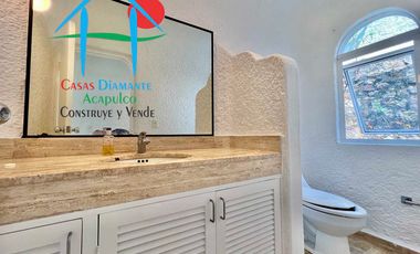 ¡Residencia de lujo con alberca y jacuzzi privados en Marina Brisas!