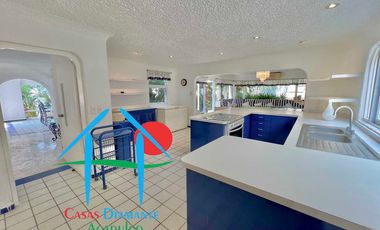 ¡Residencia de lujo con alberca y jacuzzi privados en Marina Brisas!