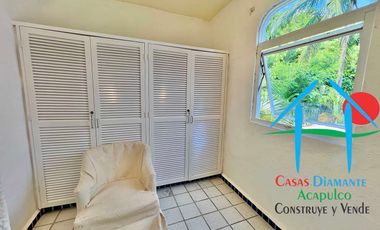 ¡Residencia de lujo con alberca y jacuzzi privados en Marina Brisas!