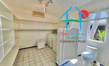 ¡Residencia de lujo con alberca y jacuzzi privados en Marina Brisas!