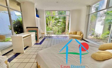 ¡Residencia de lujo con alberca y jacuzzi privados en Marina Brisas!