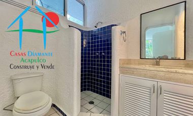 ¡Residencia de lujo con alberca y jacuzzi privados en Marina Brisas!