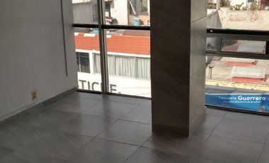Muy elegante oficina corporativa en esquina muy amplia 4 privados y lobby, es todo el 2o piso