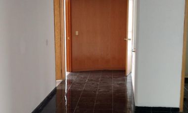 Muy elegante oficina corporativa en esquina muy amplia 4 privados y lobby, es todo el 2o piso