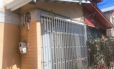 CASA EN SAN BERNARDO SECTOR BARROS ARANA Y MATEO TORO Y ZAMBRANO