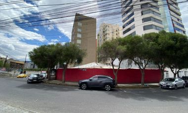 Venta terreno esquinero sector La Carolina